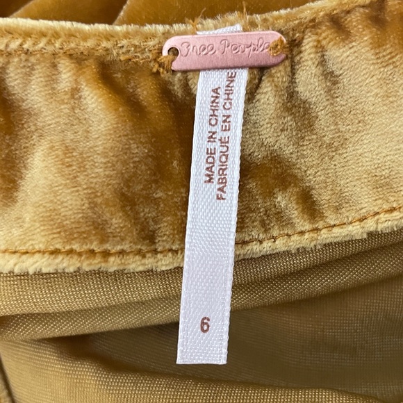 Free People Tongue Tied Dress Size 6 NWT Velvet Sleeveless Halter Open Back - Picture 13 of 16